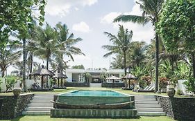 Pantai Hitam Villa